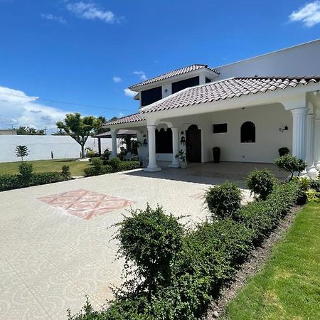 The Gil Place Villa Сантяго де лос Кабайерос Екстериор снимка